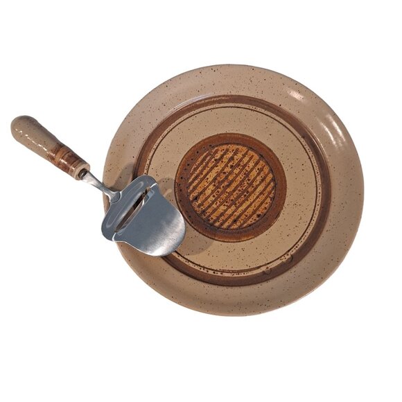 Michael Atkins Studio Pottery Cheese Plate And Matching Slicer Charcuterie - Picture 1 of 6
